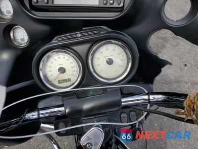 Zdjęcie 7 z 10 samochodu: 2013 HARLEY-DAVIDSON FLTRX ROAD GLIDE CUSTOM VIN:1HD1KHM13DB671512 - miniatura