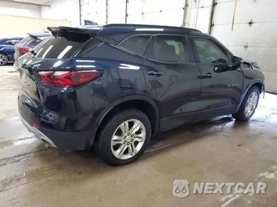 Trzecie zdjęcie samochodu z tyłu: 2021 CHEVROLET BLAZER 3LT VIN:3GNKBJRSXMS537851 - miniatura