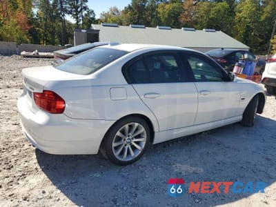 Trzecie zdjęcie samochodu z tyłu: 2011 BMW 3ER 328 I VIN:WBAPH7G50BNM57394 - miniatura