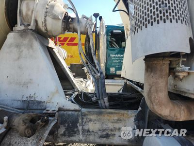 Zdjęcie 6 z 10 samochodu: 2000 INTERNATIONAL 5600I READY MIX TRUCK VIN:1HTXHAHT4YJ005335 - miniatura