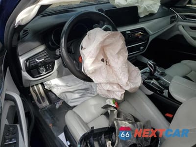 Zdjęcie 8 z 13 samochodu: 2019 BMW M5 VIN:WBSJF0C50KB446921 - miniatura