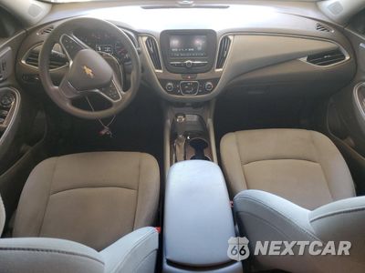 Zdjęcie 8 z 13 samochodu: 2017 CHEVROLET MALIBU LS VIN:1G1ZB5ST9HF288608 - miniatura