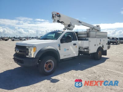 Drugie zdjęcie samochodu z przodu: 2017 FORD F450 SUPER DUTY BUCKET TRUCK VIN:1FDUF4GY4HEE36945 - miniatura