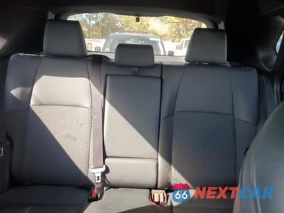 Zdjęcie 10 z 13 samochodu: 2023 TOYOTA BZ4X XLE VIN:JTMABACA3PA015184 - miniatura