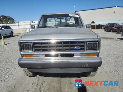 Piąte zdjęcie samochodu w środku: 1986 FORD RANGER VIN:1FTCR11T3GUB45246 - miniatura