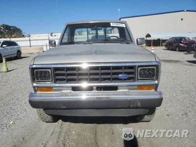 Piąte zdjęcie samochodu w środku: 1986 FORD RANGER VIN:1FTCR11T3GUB45246 - miniatura
