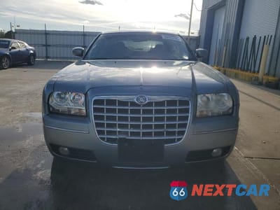 Piąte zdjęcie samochodu w środku: 2006 CHRYSLER 300 TOURING VIN:2C3KA53G46H446074 - miniatura