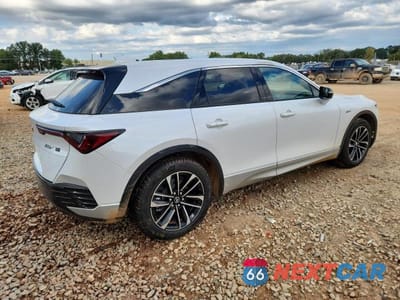 Trzecie zdjęcie samochodu z tyłu: 2024 ACURA ZDX A-SPEC VIN:4W5KHMRK1RZ501861 - miniatura