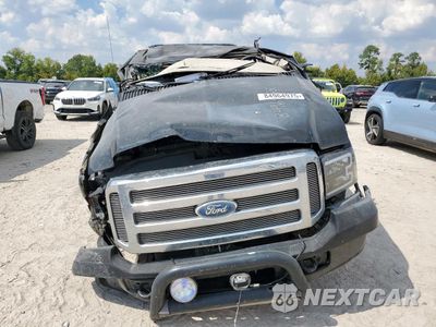 Piąte zdjęcie samochodu w środku: 2005 FORD EXCURSION LIMITED VIN:1FMSU43P15ED38431 - miniatura