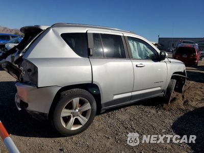 Trzecie zdjęcie samochodu z tyłu: 2014 JEEP COMPASS LATITUDE VIN:1C4NJCEB0ED539748 - miniatura