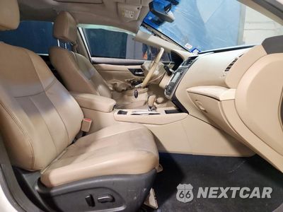Zdjęcie 7 z 12 samochodu: 2017 NISSAN ALTIMA 2.5 VIN:1N4AL3AP1HC253479 - miniatura