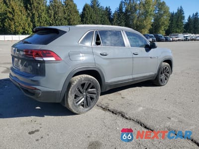 Trzecie zdjęcie samochodu z tyłu: 2020 VOLKSWAGEN ATLAS CROSS SPORT SE VIN:1V26C2CA5LC202562 - miniatura
