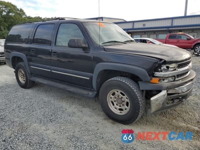 Czwarte zdjęcie samochodu z boku: 2001 CHEVROLET SUBURBAN K2500 VIN:3GNGK26U11G277209 - miniatura