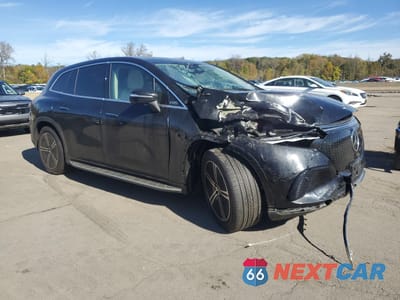 Czwarte zdjęcie samochodu z boku: 2023 MERCEDES-BENZ EQS SUV 450 4MATIC VIN:4JGDM2EB1PA013996 - miniatura