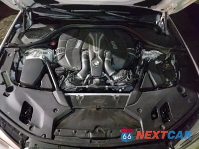 Zdjęcie 11 z 12 samochodu: 2018 BMW M550XI VIN:WBAJB9C52JG464441 - miniatura