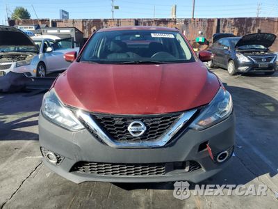 Piąte zdjęcie samochodu w środku: 2018 NISSAN SENTRA S VIN:3N1AB7APXJY205449 - miniatura