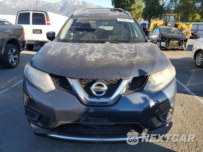 Piąte zdjęcie samochodu w środku: 2016 NISSAN ROGUE S VIN:KNMAT2MT9GP616888 - miniatura