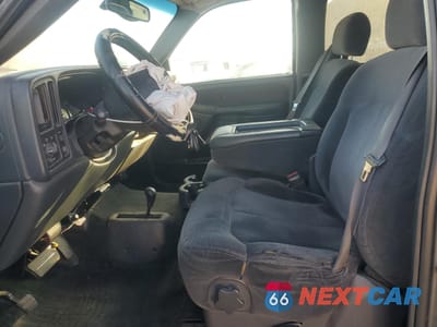 Zdjęcie 7 z 15 samochodu: 2001 CHEVROLET SILVERADO K1500 VIN:2GCEK19T411296326 - miniatura