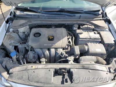 Zdjęcie 11 z 13 samochodu: 2017 HYUNDAI ELANTRA SE VIN:5NPD74LF3HH206755 - miniatura