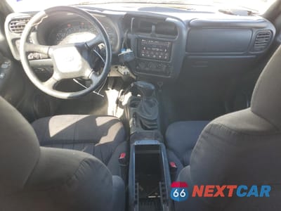 Zdjęcie 8 z 14 samochodu: 2005 CHEVROLET BLAZER VIN:1GNCT18X95K100760 - miniatura