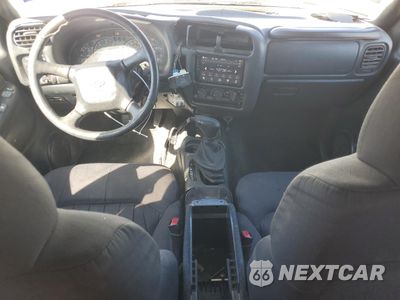 Zdjęcie 8 z 14 samochodu: 2005 CHEVROLET BLAZER VIN:1GNCT18X95K100760 - miniatura
