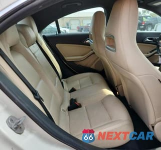 Zdjęcie 10 z 12 samochodu: 2017 MERCEDES-BENZ CLA 250 VIN:WDDSJ4EBXHN421865 - miniatura