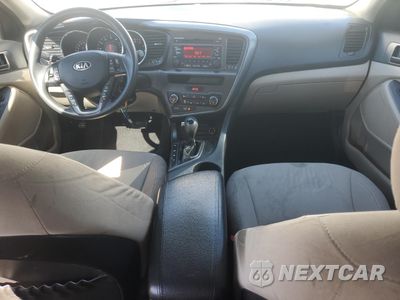 Zdjęcie 8 z 12 samochodu: 2013 KIA OPTIMA LX VIN:KNAGM4A70D5321094 - miniatura
