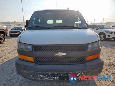 Piąte zdjęcie samochodu w środku: 2018 CHEVROLET EXPRESS 3500 6.0L V8 VIN:1GCZGHFG7J1165402 - miniatura