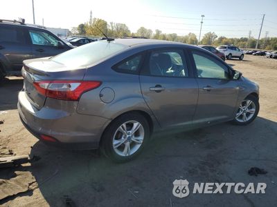 Trzecie zdjęcie samochodu z tyłu: 2013 FORD FOCUS SE VIN:1FADP3F24DL105626 - miniatura