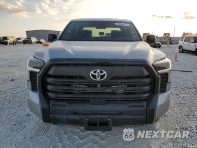 Piąte zdjęcie samochodu w środku: 2026 TOYOTA TUNDRA CREWMAX SR VIN:5TFKB5DB6TX341734 - miniatura
