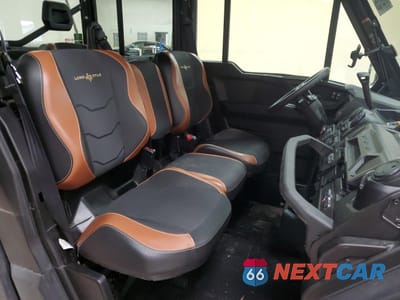 Piąte zdjęcie samochodu w środku: 2022 CAN-AM DEFENDER MAX LIMITED CAB HD10 VIN:3JBUUAX45NK010045 - miniatura