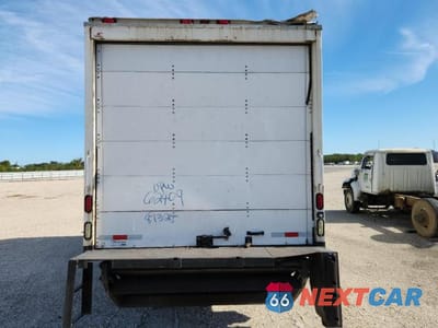 Zdjęcie 6 z 13 samochodu: 2015 ISUZU NPR HD BOX TRUCK VIN:54DC4W1B3FS801535 - miniatura