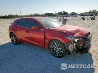 Czwarte zdjęcie samochodu z boku: 2018 MAZDA 3 TOURING VIN:3MZBN1L37JM224819 - miniatura