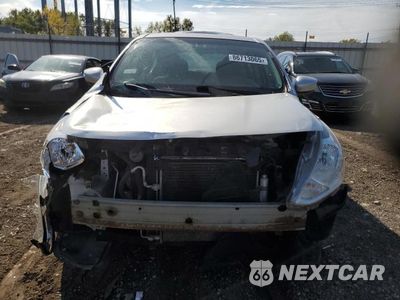 Piąte zdjęcie samochodu w środku: 2017 NISSAN VERSA S VIN:3N1CN7APXHL860914 - miniatura