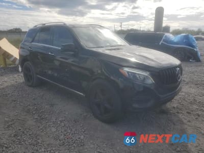 Czwarte zdjęcie samochodu z boku: 2017 MERCEDES-BENZ GLE 350 VIN:4JGDA5JB0HA887872 - miniatura