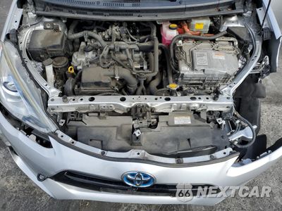 Zdjęcie 11 z 12 samochodu: 2015 TOYOTA PRIUS C VIN:JTDKDTB31F1102450 - miniatura