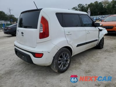 Trzecie zdjęcie samochodu z tyłu: 2012 KIA SOUL + VIN:KNDJT2A64C7388517 - miniatura