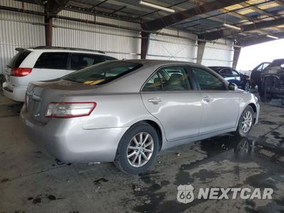 Trzecie zdjęcie samochodu z tyłu: 2010 TOYOTA CAMRY HYBRID VIN:4T1BB3EK2AU120788 - miniatura