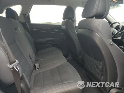 Zdjęcie 11 z 15 samochodu: 2016 KIA SORENTO LX VIN:5XYPG4A3XGG093320 - miniatura