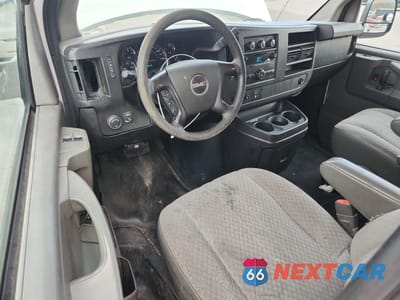 Zdjęcie 8 z 13 samochodu: 2014 GMC SAVANA G2500 DELIVERY VAN VIN:1GTW7FCA8E1902071 - miniatura