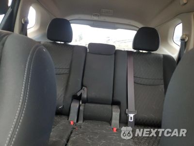 Zdjęcie 10 z 16 samochodu: 2017 NISSAN ROGUE S VIN:KNMAT2MV6HP618133 - miniatura