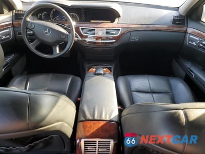 Zdjęcie 8 z 14 samochodu: 2007 MERCEDES-BENZ S 550 VIN:WDDNG71X67A102175 - miniatura
