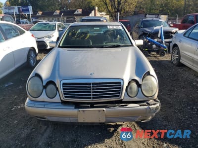 Piąte zdjęcie samochodu w środku: 1999 MERCEDES-BENZ E 320 VIN:WDBJF65H2XA793115 - miniatura