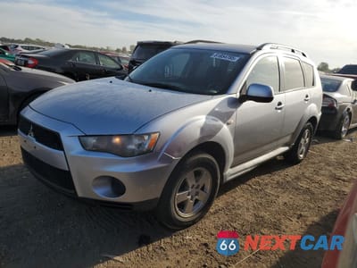 2010 MITSUBISHI OUTLANDER ES JA4AT2AW9AZ001617 - główne zdjęcie licytacji z USA - miniatura