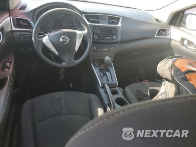 Zdjęcie 8 z 13 samochodu: 2017 NISSAN SENTRA S VIN:3N1AB7AP5HY295054 - miniatura