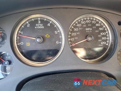 Zdjęcie 9 z 13 samochodu: 2007 CHEVROLET SUBURBAN C1500 VIN:3GNFC16JX7G132980 - miniatura