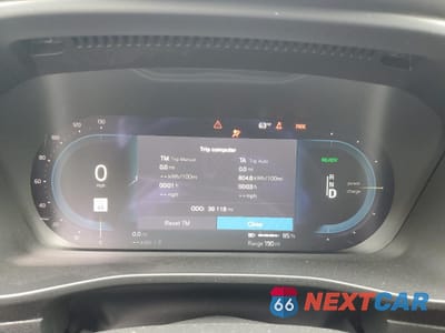 Zdjęcie 9 z 15 samochodu: 2022 VOLVO XC40 P8 RECHARGE CORE VIN:YV4ED3UAXN2774683 - miniatura