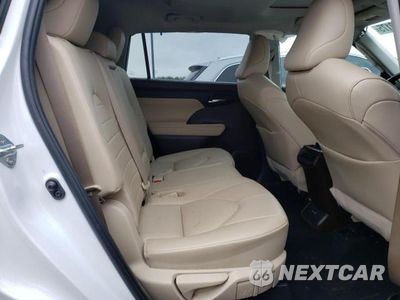 Zdjęcie 11 z 13 samochodu: 2022 TOYOTA HIGHLANDER XLE VIN:5TDGZRBH2NS569495 - miniatura