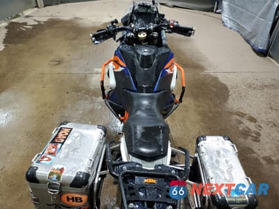 Zdjęcie 6 z 9 samochodu: 2022 KTM 1290 SUPER ADVENTURE R VIN:VBKV59405NM951797 - miniatura