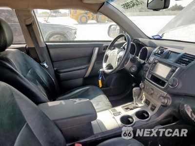 Zdjęcie 7 z 15 samochodu: 2013 TOYOTA HIGHLANDER BASE VIN:5TDBK3EH0DS250862 - miniatura